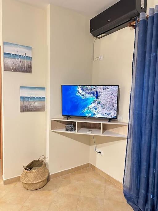 Lungomare Stay 24/7 Self Check-In Vlorë Esterno foto